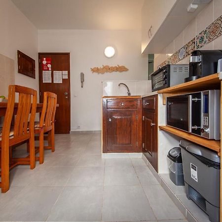 A13 - Channel Street Central Apartment ラゴス エクステリア 写真
