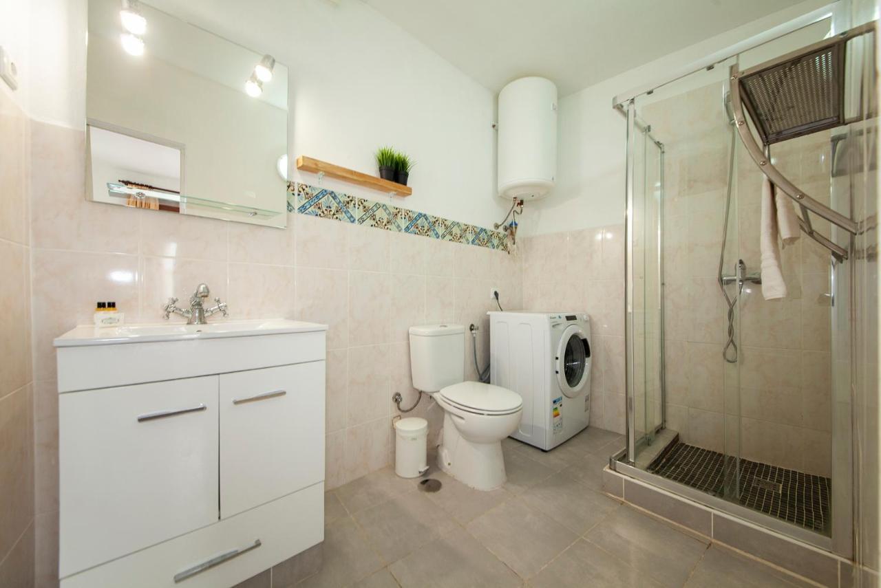 A13 - Channel Street Central Apartment ラゴス エクステリア 写真